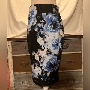 Apt. 9 Black and Blue Floral Pencil Skirt